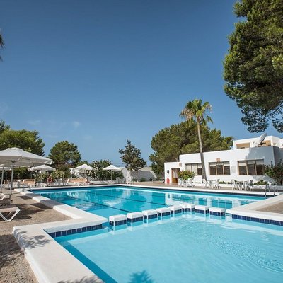 Bungalows Es Pins pool